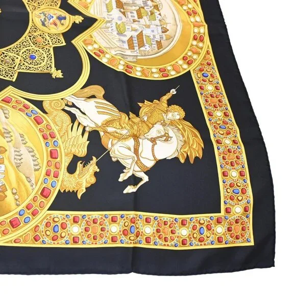 HERMES XL Carre Scarf Le Triomphe du Paladin 100% Silk Black Gold 69RL761 - Picture 3 of 10